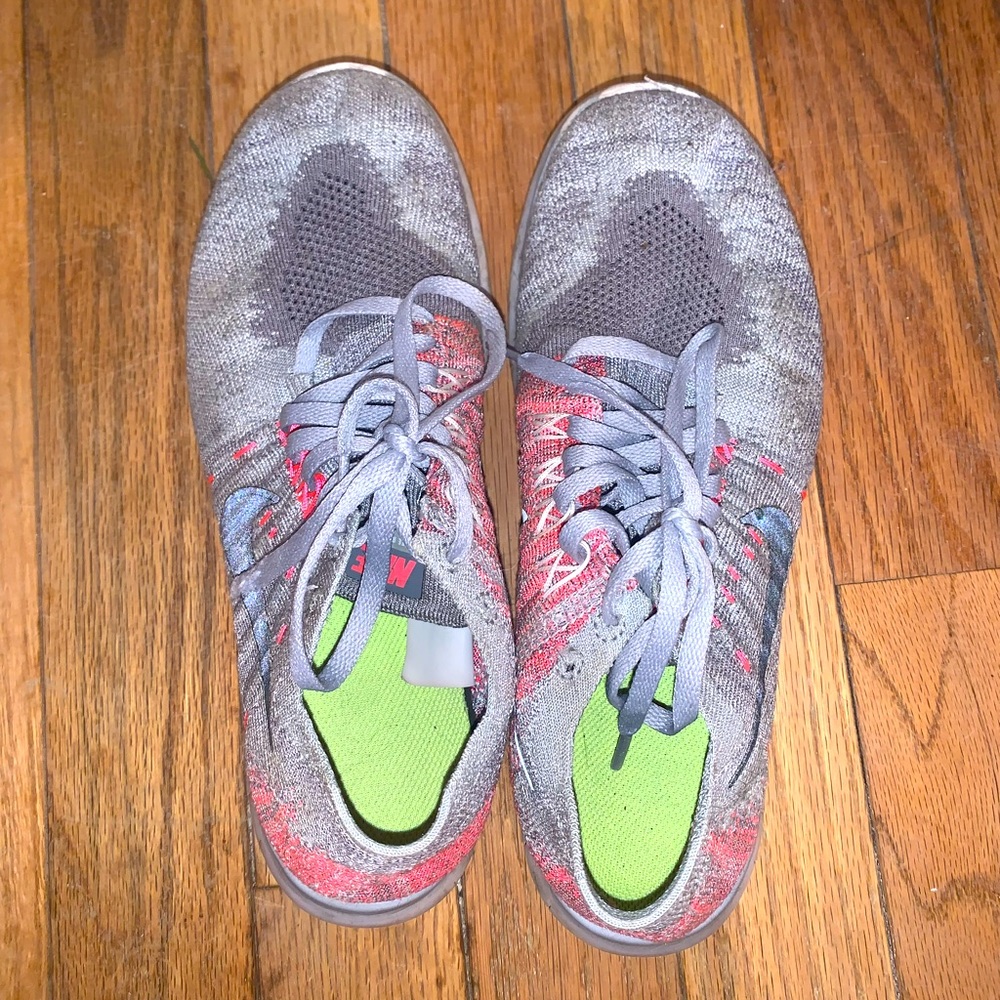Nike free runs
